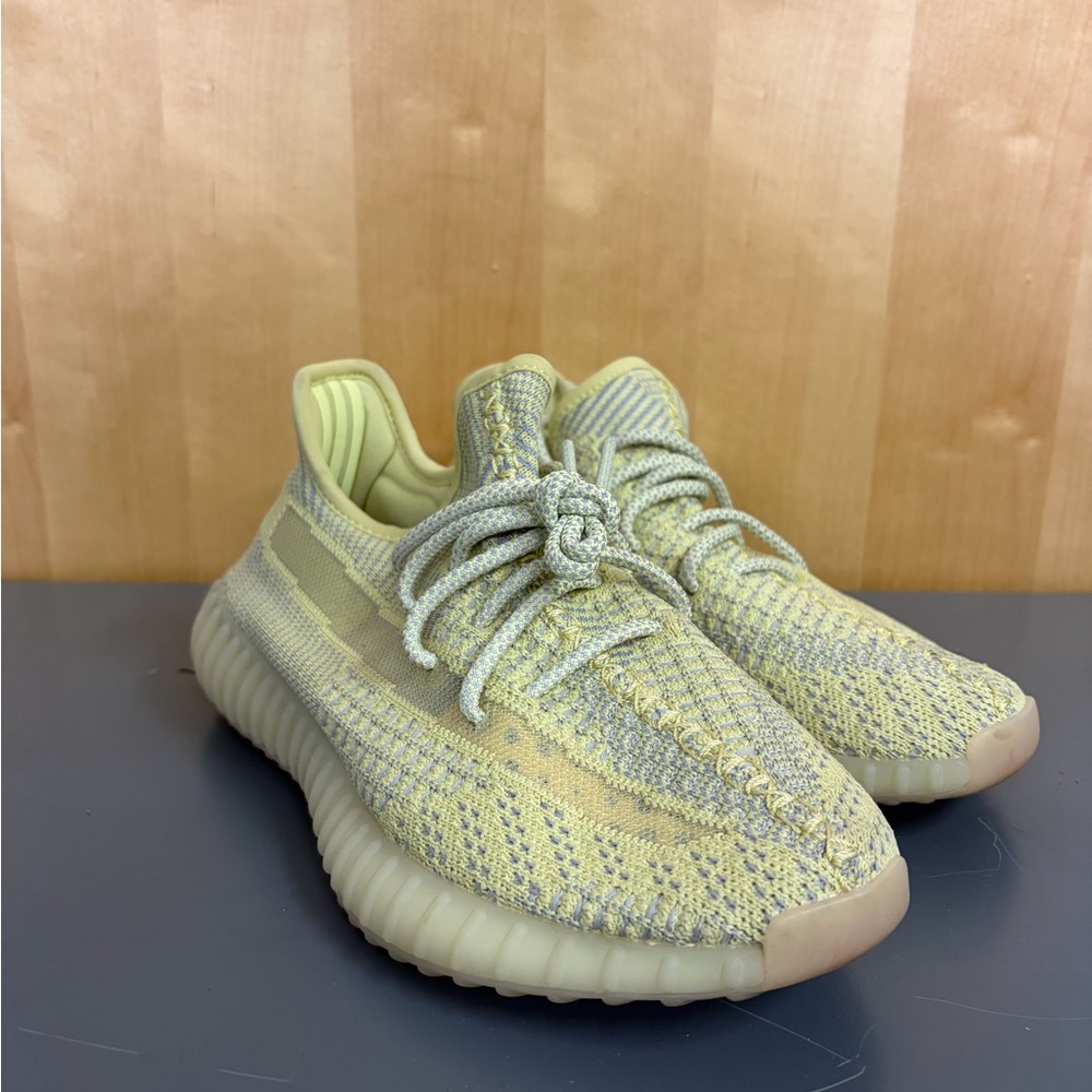 adidas Yeezy 350 V2 FV3250
